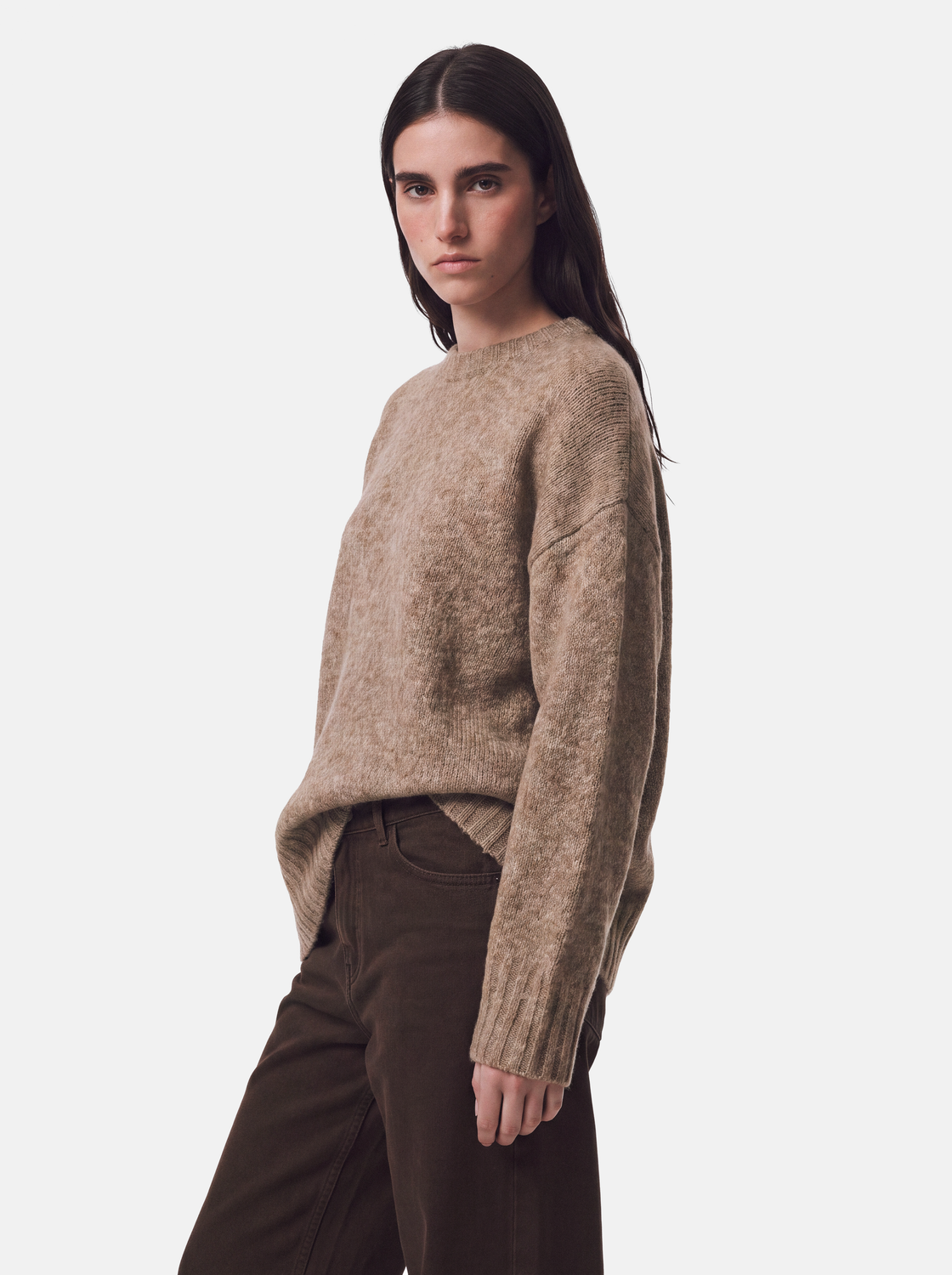 model_shot-front